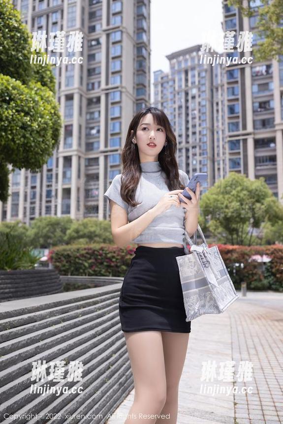 秀人网-文静儿 秀人网 - “文静儿出的职业装系列蟊上班也要美,但我其实只想睡!”——图库独家作品