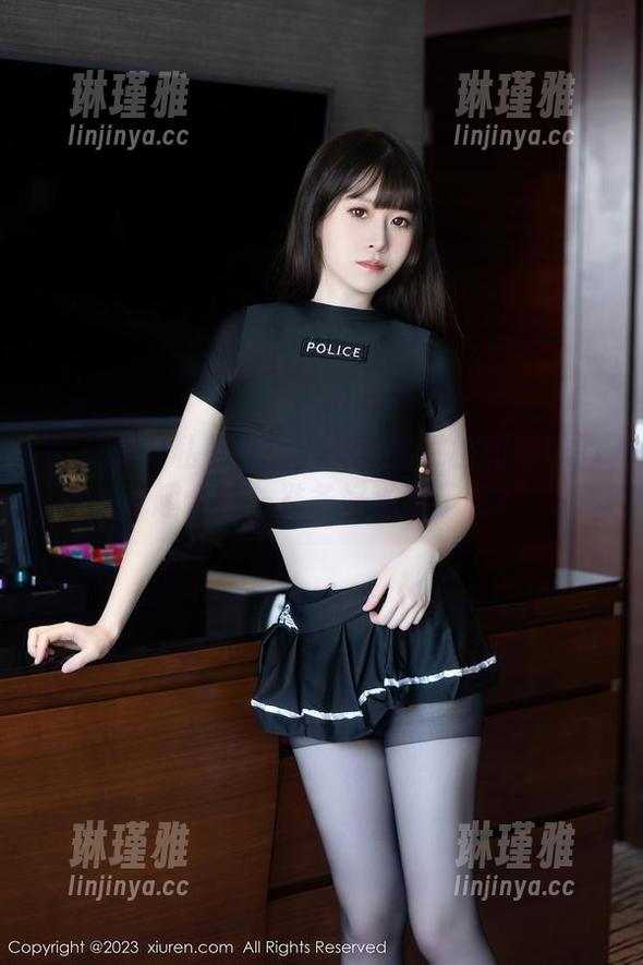 秀人网 - 私房探险：明日花桃桃和妹妹的奇趣合集，准备好观赏了吗？