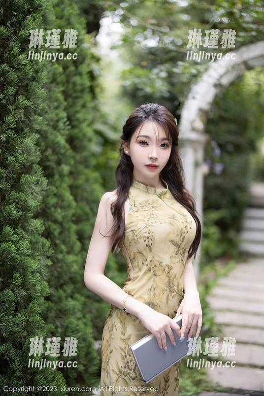 秀人网-王婉悠Queen 秀人网 - 最新图册:王婉悠Queen的黑丝美腿,怎么看怎么想转头去多看几眼,惹事儿!