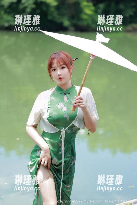 秀人网-璀灿 秀人网 - 璀灿的泳衣美图:这身材,不怕捡到眼球!