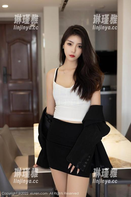 秀人网 - 一份偷偷藏着的蛋蛋宝圣诞图集，饶是个小酒窝也能让你心花怒放。