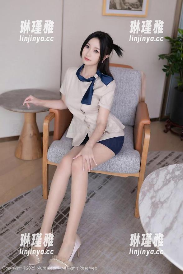 秀人网 - 不可思议，教室里的高清图片天花板——陈思琪Art。