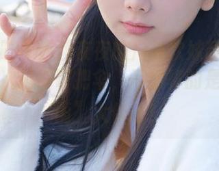 稚乖画册 – 赤西夜夜的户外软妹精选套图——下次记得带把伞，不然真的是“天空雨”大作战！