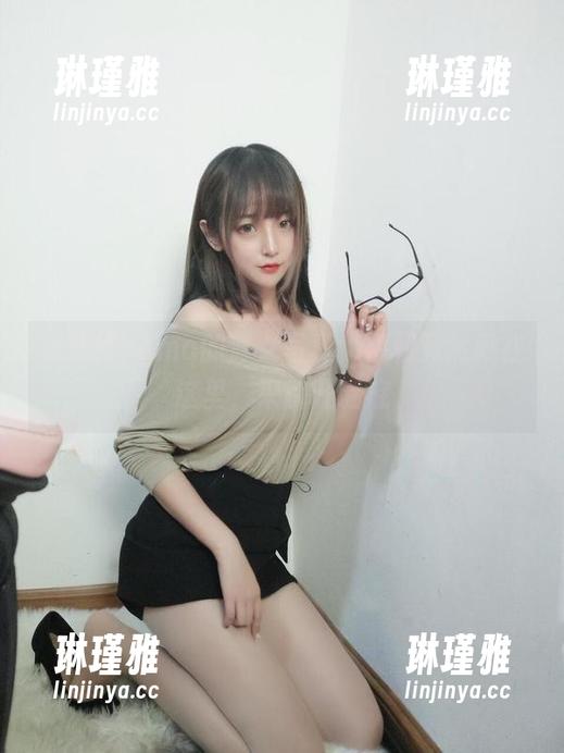 米线线sama的修女写真，福利竟然藏在这里，来解开谜底