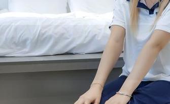 绮梦摄影 – 吊带风波：露露私拍了一张，你确定要错过吗？