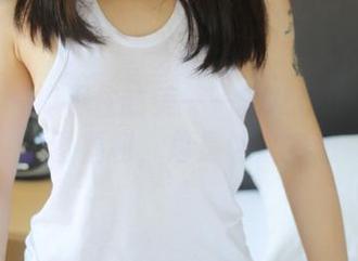 美媛馆 – 掩不住的美——SOLO-尹菲海边原图福利，总是让人多想