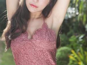美媛馆 – 写真集：伊小七MoMo的吊带，只能说视觉和“幸福”感并存。
