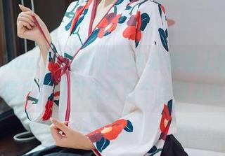 花漾show – 当Cris_卓娅祺遇上短裤，一张照片足以引发五百个你的表情包！