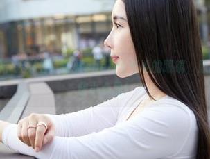 蜜桃社 – 细节控必看！雪梨sherry与她的眼镜，原图竟藏着这些小心思！