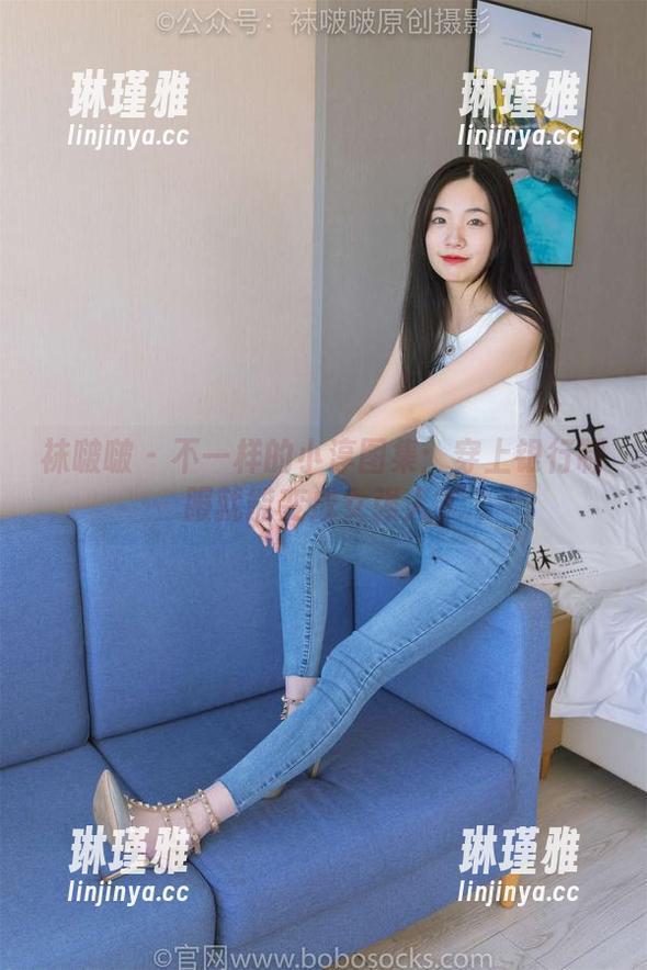 袜啵啵-小淳 袜啵啵 - 不一样的小淳图集:穿上银行制服就能变成女强人?