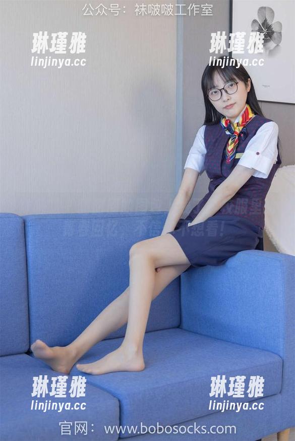 袜啵啵-甜甜圈 袜啵啵 - 甜甜圈的图包上线了!校服里的青春回忆,不信你不想看!