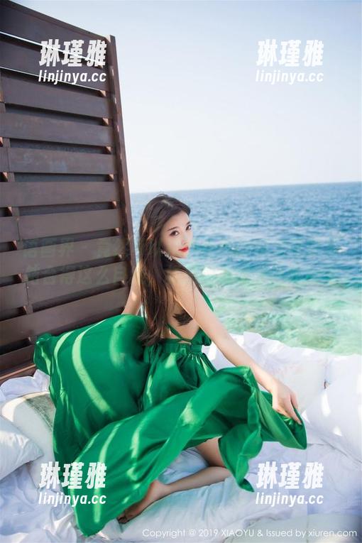 语画界-杨晨晨 语画界 - 竟然可以把黑丝美腿和定制图集结合得这么自然,杨晨晨果然没让我失望。