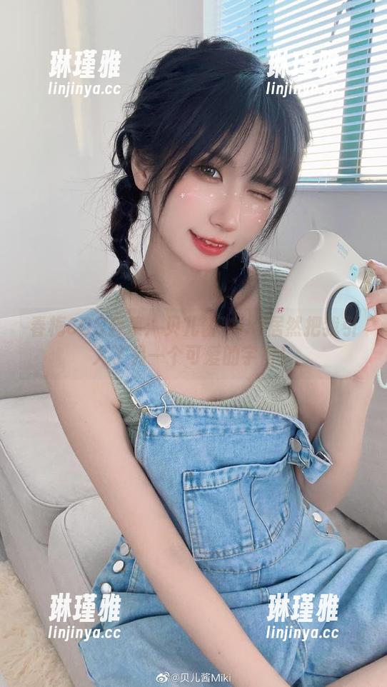 贝儿酱Miki 春梅COS合集:贝儿酱Miki居然把我引入了另一个可爱的宇宙!