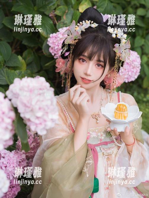 贰加六 贰加六旗袍的图片花园:别样的色彩与姿态合集
