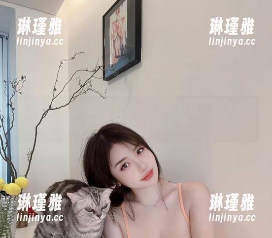 阿色 微密圈 - 阿色的牛仔裤:超清晰照片,谁能抗拒这微妙的曲线?