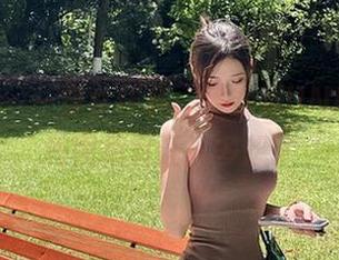 微密圈 – 一穿女仆装，陈妮妮UNI的原图和图集竟让人多想了