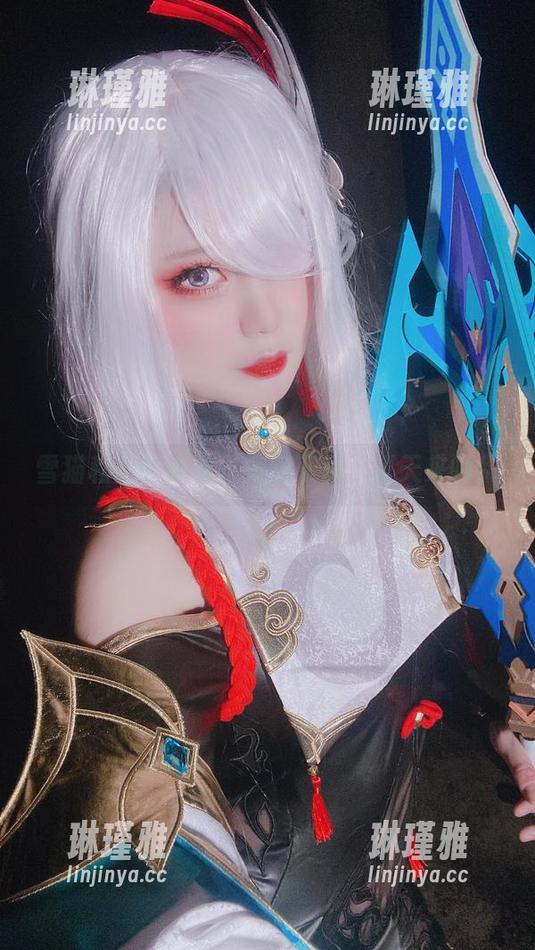 雪猫和她的泳衣：美图下载，夏天来啦！