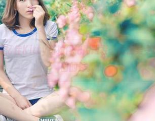 青豆客 – 看施忆佳Kitty酱如何把高跟鞋型的优美变成一场展现美图的秀。