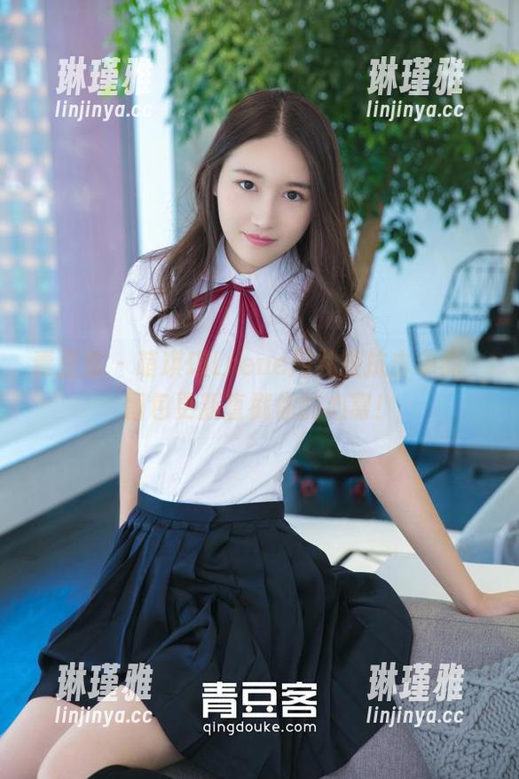 青豆客 - 萌琪琪Lrene用礼服抗击单调，图包更新直戳你的心窝！